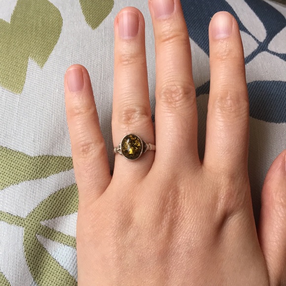 Sterling silver amber ring - size 5.5 - Picture 2 of 5
